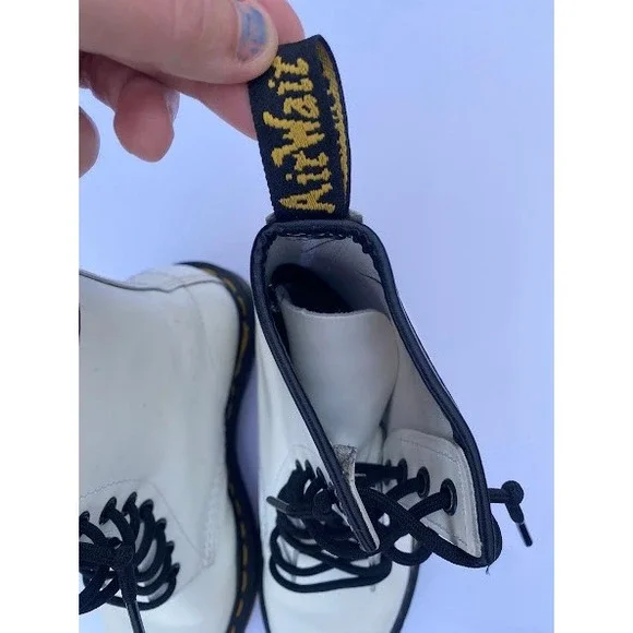 Dr. Martens 1460 White Leather 8 Eye Combat Boots Womens Size 5 US L 36 EU - Picture 7 of 11